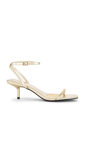 Misty Sandal in . Size 6.5. Also in 7 - RAYE - Modalova