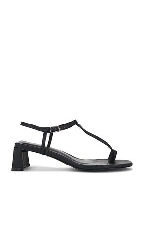 Noa Sandal in . Size 10. Also in 5.5, 6, 6.5, 7, 7.5, 8, 8.5, 9 - RAYE - Modalova