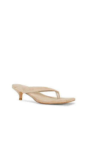 Perla Kitten Heel in . Size 10. Also in 7.5, 8, 8.5 - RAYE - Modalova