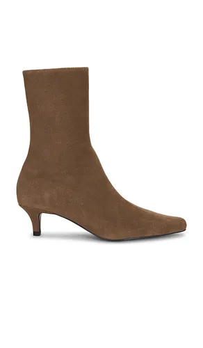 Karina Boot in Taupe. - size 10 (also in 11, 5, 6, 7, 8, 9) - RAYE - Modalova