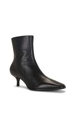 Zoya Bootie in . Taglia 10. Also in 5.5, 6, 6.5, 7, 7.5, 8, 8.5, 9, 9.5 - RAYE - Modalova