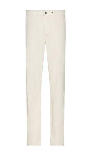 Standard Chino Pant in Cream. - size 34 (also in 36) - Rag & Bone - Modalova