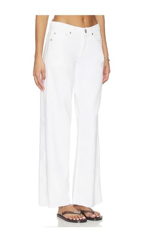 Featherweight Cam Low-Rise Full Straight Jeans in . Size 24. Also in 28, 33 - Rag & Bone - Modalova
