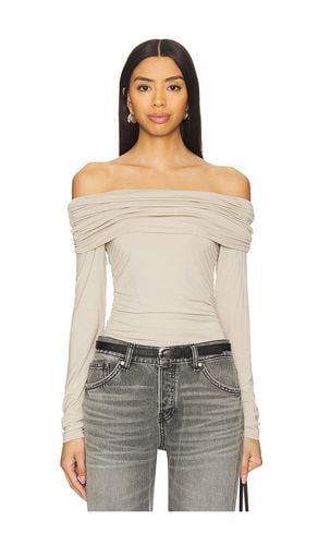 Luca Off Shoulder Long Sleeve in Taupe. - size L (also in M, S, XL, XS, XXS) - Rag & Bone - Modalova