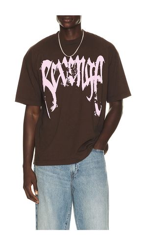 St. Michael Tee in . Taglia L. Also in M, XL/1X - Revenge - Modalova