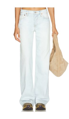 Mid Rise Wide Leg in Denim-Light. - size 30 (also in 31) - RE/DONE - Modalova