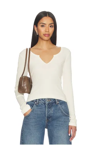 V Cut Baby Long Sleeve Tee in . Taglia M. Also in L - RE/DONE - Modalova
