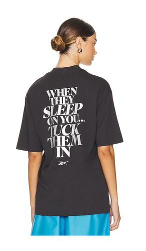 X Angel Graphic Tee in Black. - size S (also in XS) - Reebok - Modalova