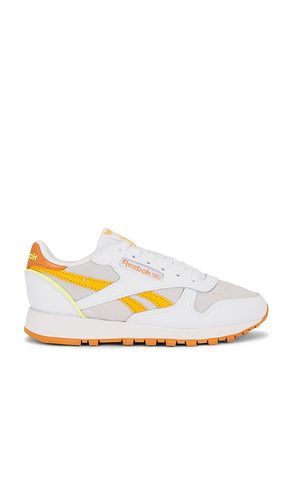 Classic Leather Sneaker in White. - size 10 (also in 5, 6, 6.5, 7, 7.5, 8, 8.5, 9, 9.5) - Reebok - Modalova