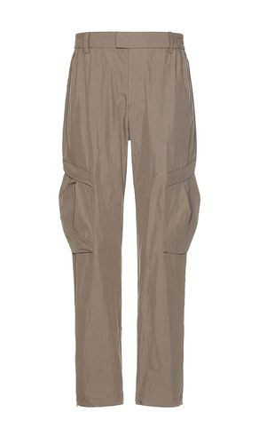 Tech Cargo Pant in Neutral. - size L (also in M) - REPRESENT - Modalova