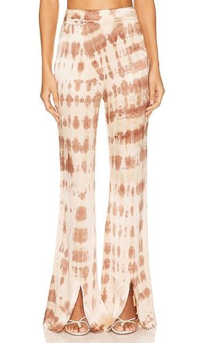 X REVOLVE Leila Pant in Neutral. - size M (also in L, S) - Rays for Days - Modalova