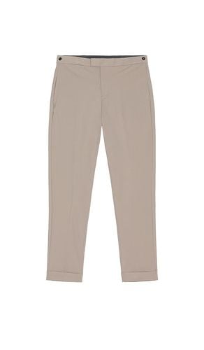 Commuter Pro Trouser in Taupe. - size 30 (also in 31, 32, 33, 34, 36) - Rhone - Modalova