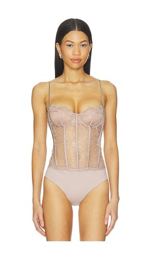 Gale Bodysuit in . Size L. Also in M, S, XL, XS - retrofete - Modalova