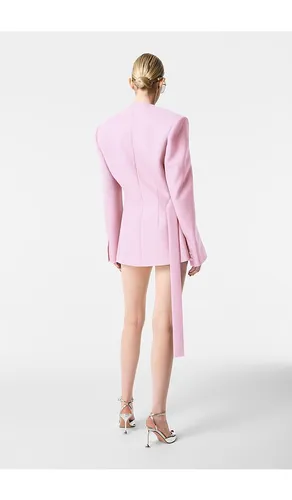 Sonya Jacket in . Taglia S. Also in XS, M, L - REVOLVE LOS ANGELES - Modalova