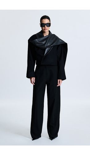 JACKE IXELLES in . Größe L. Also in M, S, XL, XS, XXS - REVOLVE LOS ANGELES - Modalova