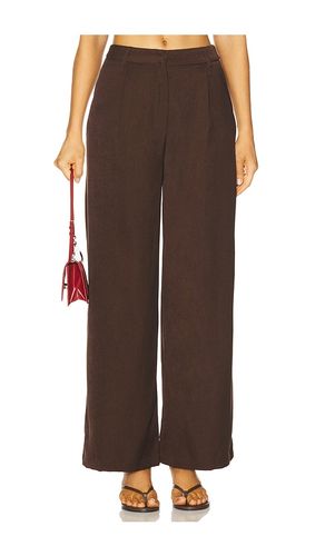 Arla Wide Leg Pants in . Taglia M. Also in S, XS - Runaway The Label - Modalova