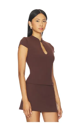 Vieno Keyhole Fitted Top in . Size L. Also in M, S, XL, XS - Runaway The Label - Modalova