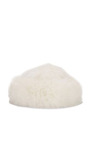 Harper Fur Hat in - Susanna Chow - Modalova