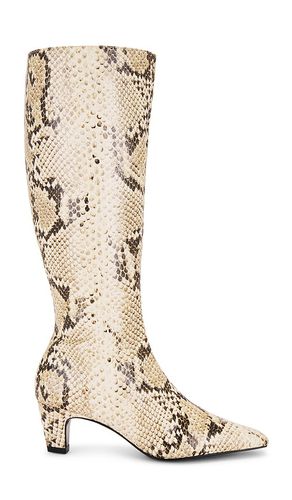 Dellia Up Boot in Cream. - size 10 (also in 5.5, 6, 7.5, 8, 9.5) - Schutz - Modalova