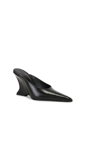 Siena Mule Pump in . Size 6. Also in 7.5 - Schutz - Modalova