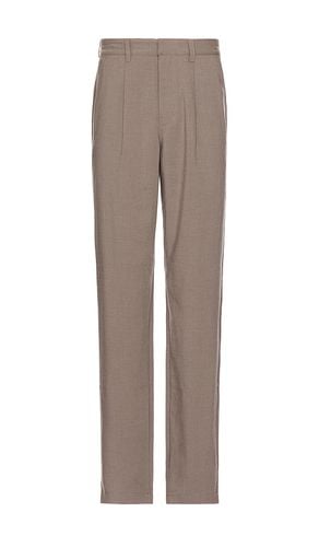 George Wool Gabardine Trouser in Brown. - size 32 (also in 34) - SATURDAYS NYC - Modalova