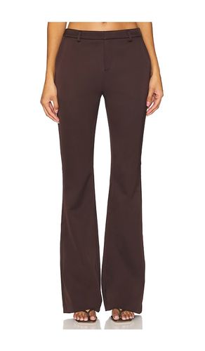 Elvira Heavy Satin Flare Trouser in Brown. - size 00 (also in 10, 2, 4) - SER.O.YA - Modalova