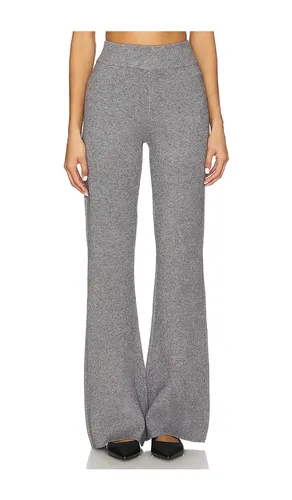 Mickie Knit Flare Pant in Grey. - size XS (also in M, L) - SEROYA - Modalova
