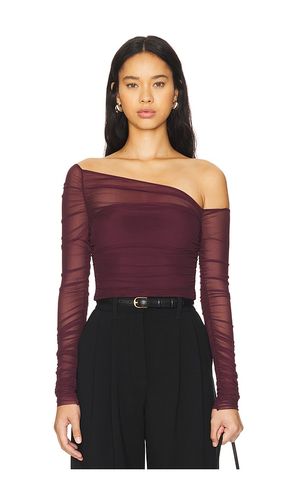 Shauna Asymetric Mesh Top in Wine. - size S (also in XS, XXS) - SEROYA - Modalova