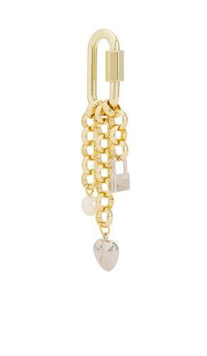 SHASHI Bag Charm in Metallic Gold - SHASHI - Modalova