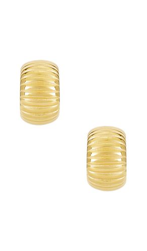 Striated Hoop in Metallic - SHASHI - Modalova