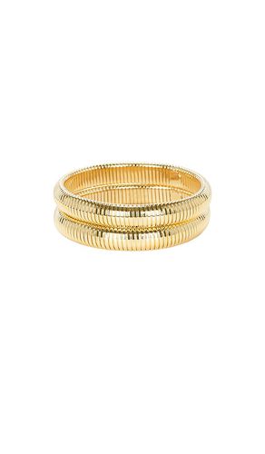 Striated Bracelet Set in Metallic - SHASHI - Modalova