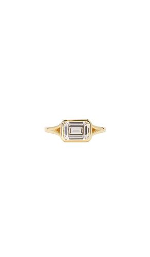 Emerald Cut Bezel Ring in Metallic . - size 6 (also in 7, 8) - SHASHI - Modalova