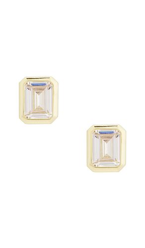 Emerald Cut Bezel Stud Earring in Metallic - SHASHI - Modalova