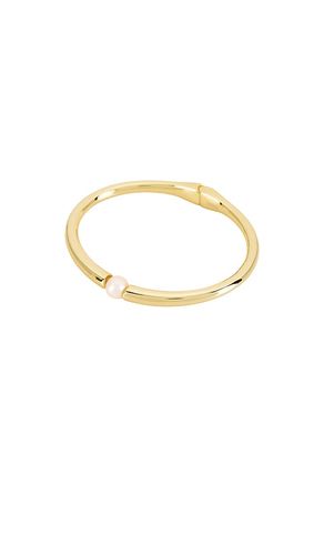 Essential Bracelet Cuff in Metallic - SHASHI - Modalova