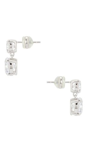 Solitaire Drop Earring in - SHASHI - Modalova