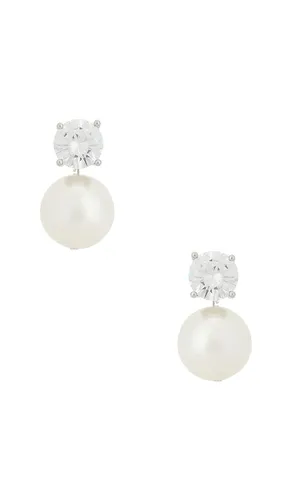 SHASHI Jones Stud Earring in Ivory - SHASHI - Modalova
