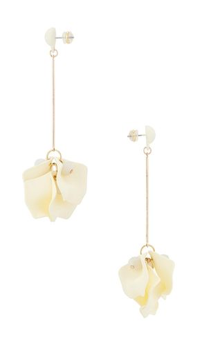 Petunia earring in color size all - SHASHI - Modalova