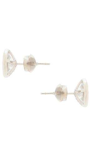 Oval Bezel Stud in - SHASHI - Modalova