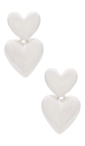 Pendiente double heart drop en color metálico talla all en - Metallic Silver. Talla all - SHASHI - Modalova