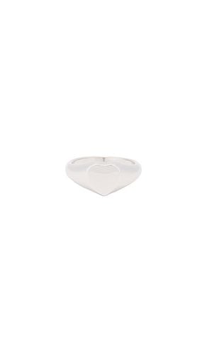 Heart Signet Ring in . Taglia 8 - SHASHI - Modalova