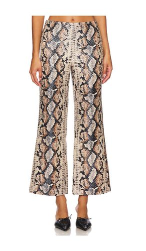 Pia Vegan Snake Pant in Tan. - size 0 (also in 10, 2, 4, 6, 8) - Simon Miller - Modalova