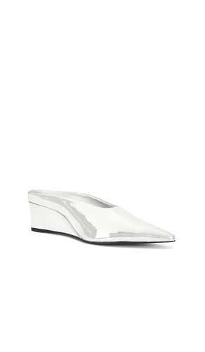 Pointed Gala Wedge Pump in Metallic . - size 37 (also in 38, 39, 40) - SIMONMILLER - Modalova