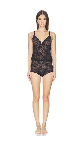 Stretch Lace Triangle Cami And Short Set in Black. - size XXL (also in XXS) - SKIMS - Modalova