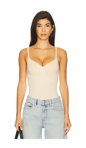 Seamless Sculpt Bodysuit Brief in Nude. - size S (also in XS) - SKIMS - Modalova