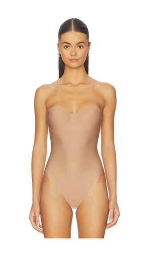 Body Molded Underwire Bodysuit in Taupe. - size S (also in XL, XXL) - SKIMS - Modalova