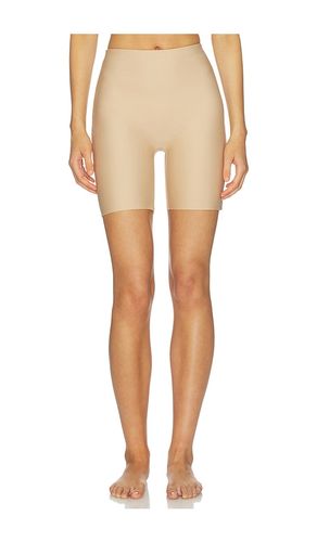 Body Butt Enhancing Short in Nude. - size S (also in M, L, XL, XXL) - SKIMS - Modalova