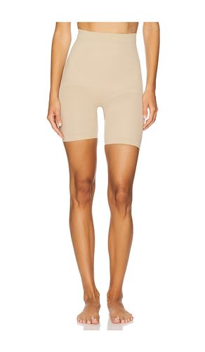 Seamless Sculpt Mid Thigh Short in Tan. - size 2X (also in L, XL, XXS) - SKIMS - Modalova