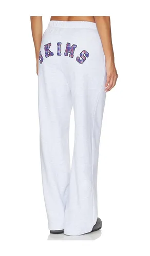 Classic Straight Leg Pant in Grey. - size XS (also in S) - SKIMS - Modalova