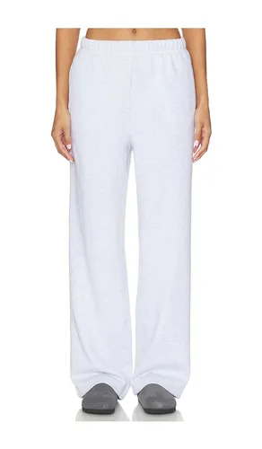 Classic Straight Leg Pant in Grey. - size XS (also in S) - SKIMS - Modalova