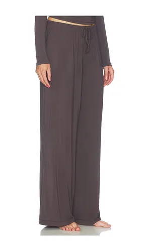 Cloud Sleep Pant in Grey. - size M (also in S, XL, XS, XXS) - SKIMS - Modalova